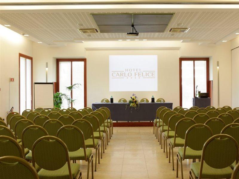 Hotel Carlo Felice Σάσαρι Εξωτερικό φωτογραφία